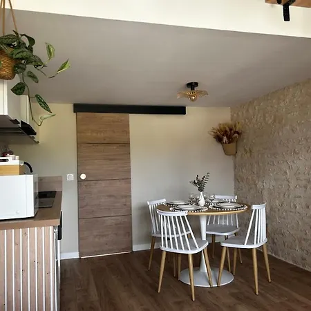 Hébergement de vacances L'arbre De Soie Futuroscope Albizia Vouillé