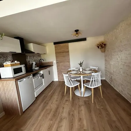 L'arbre De Soie Futuroscope Albizia Hébergement de vacances