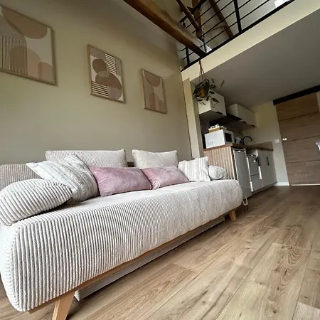 Hébergement de vacances L'arbre De Soie Futuroscope Albizia Vouillé